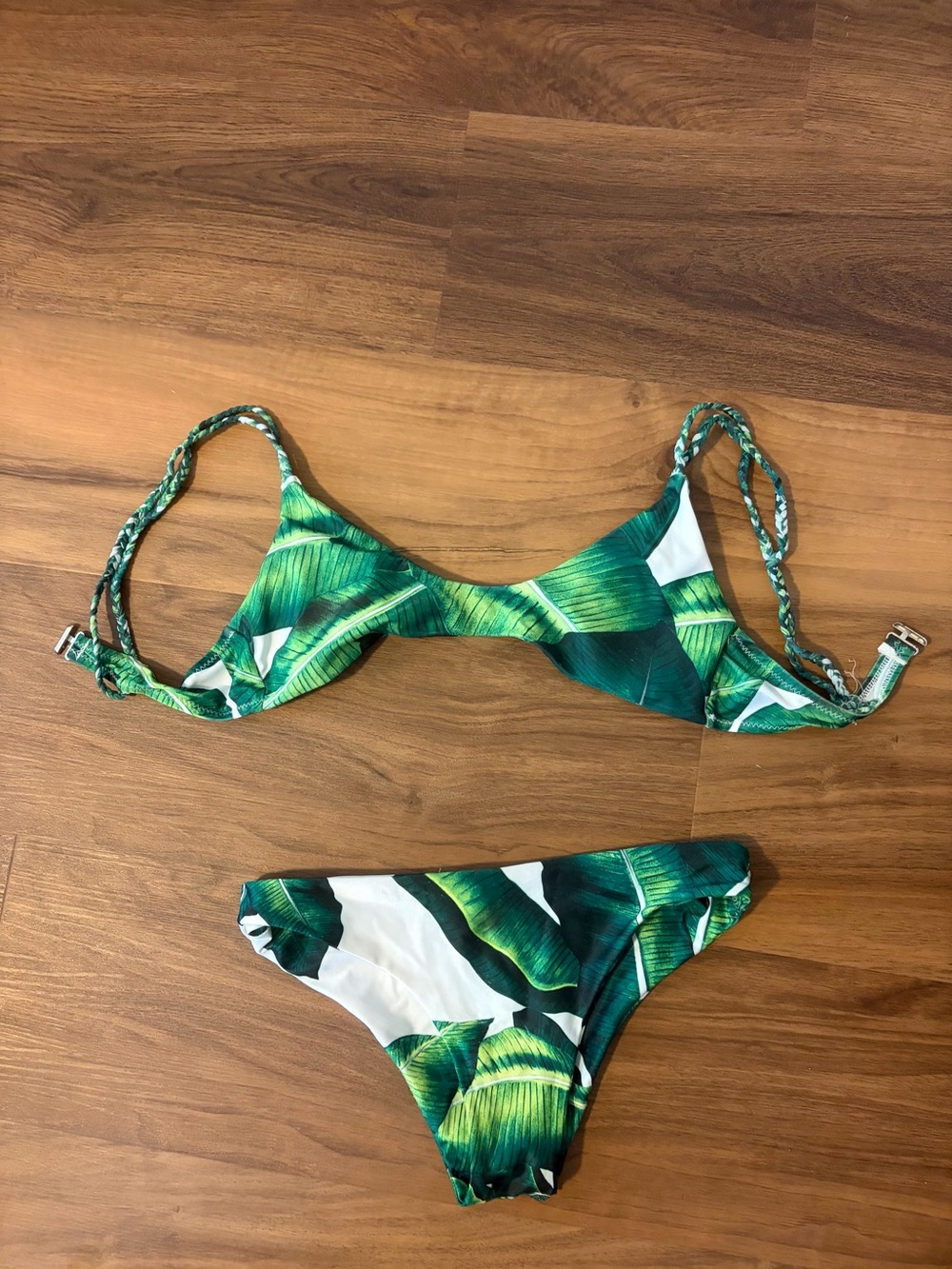 SHEIN Green Leaf Print Bikini Set
